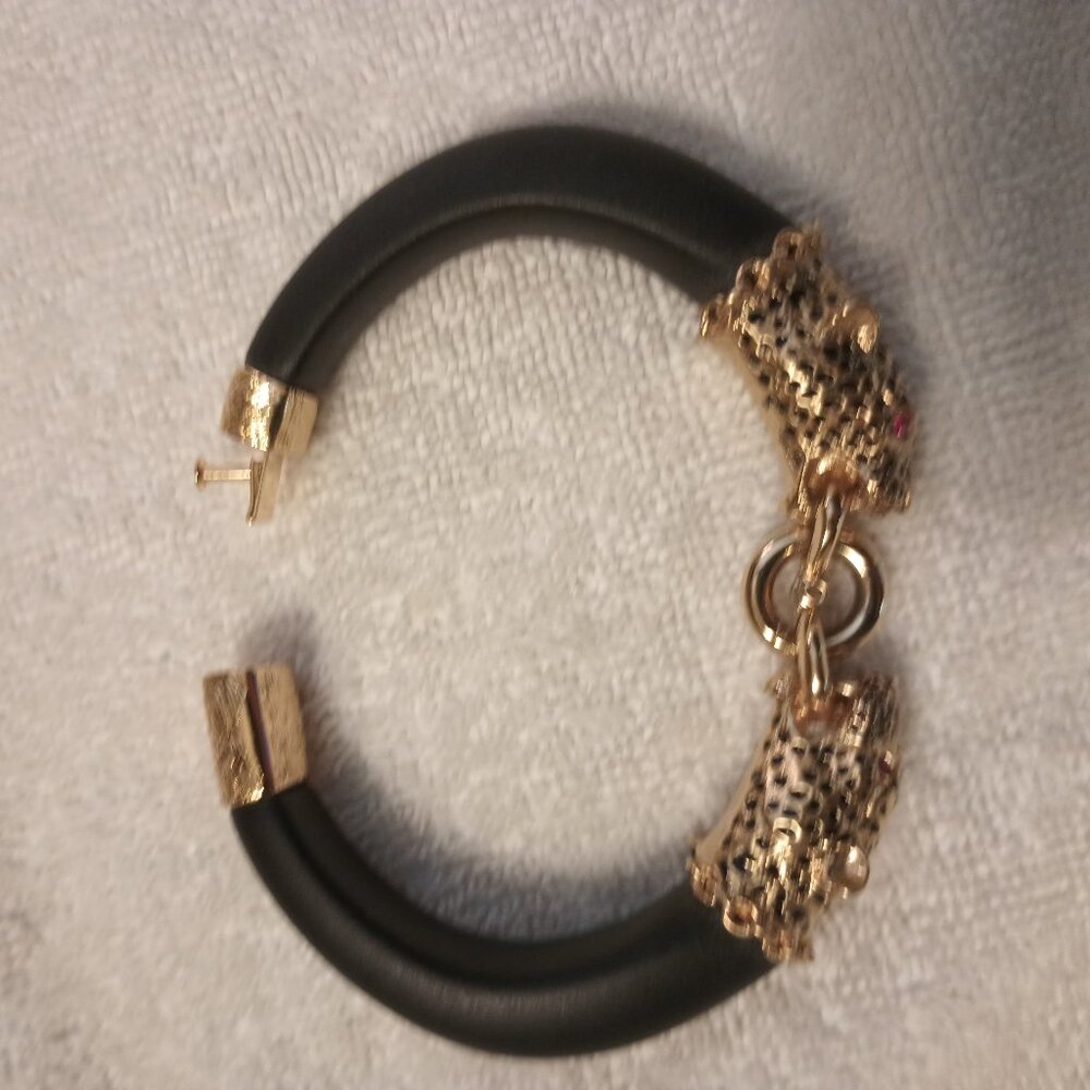 1987 Franklin Mint Duchess of Windsor 22K gold Double Panther bracelet.